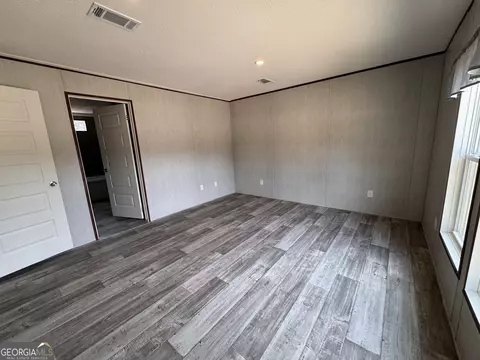 Bedroom - 558 Mosley Bridge Rd, Claxton, GA 30417 photo 1 of 4