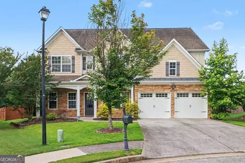 810 Sapphire Ln, Sugar Hill, GA 30518