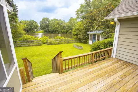 4960 Shipp Rd, Powder Springs, GA 30127