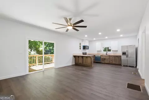 Living - 162 Falls Rd, Toccoa, GA 30577 photo 1 of 1