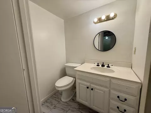 Bath - 2956 Nelson Dr NW, Duluth, GA 30096 photo 3 of 3