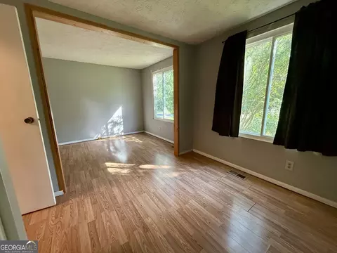 Living - 2956 Nelson Dr NW, Duluth, GA 30096 photo 3 of 5