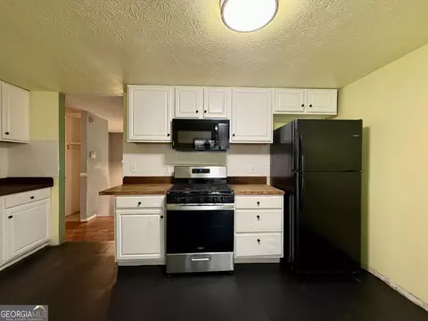 Kitchen - 2956 Nelson Dr NW, Duluth, GA 30096 photo 3 of 3