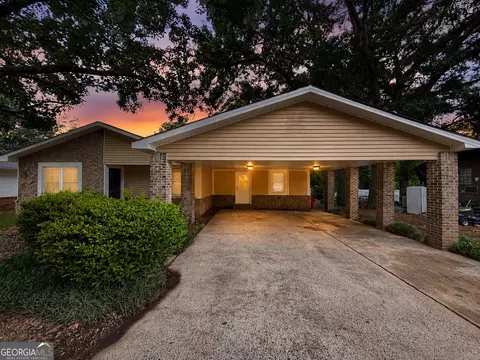 209 Scarborough Rd, Centerville, GA 31028
