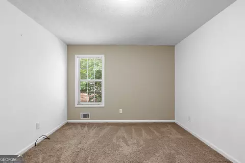 Bedroom - 110 Turner Creek Dr, Hampton, GA 30228 photo 7 of 12