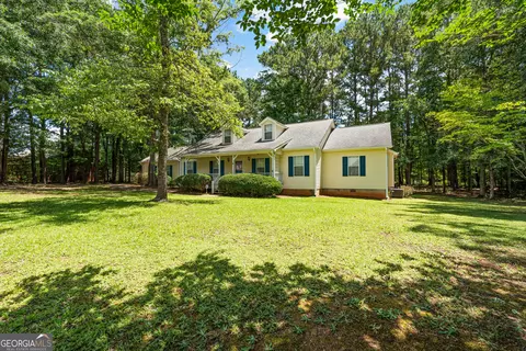 Exterior - 110 Turner Creek Dr, Hampton, GA 30228 photo 2 of 10