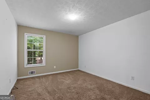 Bedroom - 110 Turner Creek Dr, Hampton, GA 30228 photo 6 of 12
