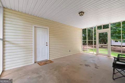 Exterior - 110 Turner Creek Dr, Hampton, GA 30228 photo 5 of 10