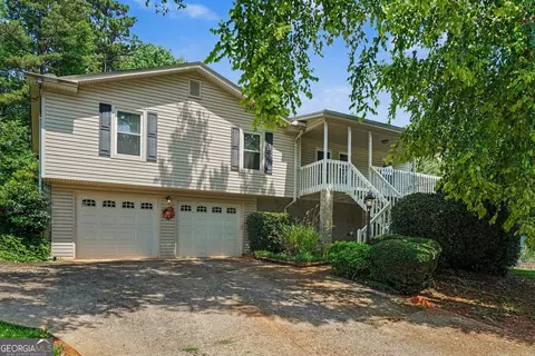 3125 Freedom Ct, Douglasville, GA 30135