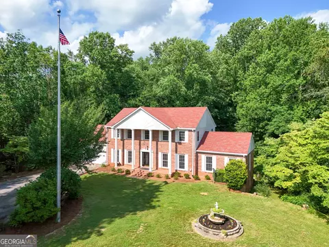 60 Inali Den Ln, Clayton, GA 30525