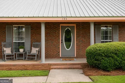 133 English St, Douglas, GA 31535