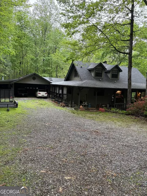 218 Hester Gap Rd, Cleveland, GA 30528