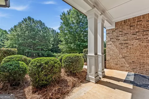 Exterior - 3142 Whitlow Creek Dr, Bishop, GA 30621 photo 4 of 11