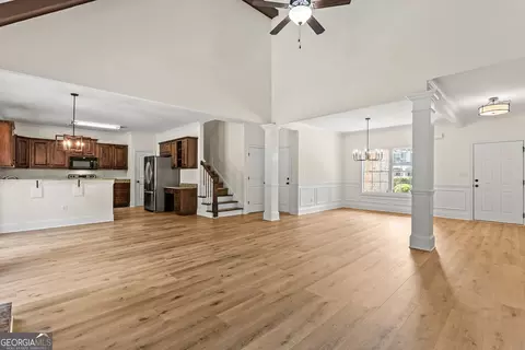 Living - 3142 Whitlow Creek Dr, Bishop, GA 30621 photo 3 of 3