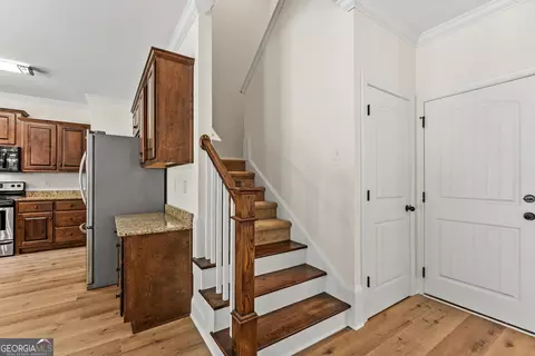 Entry Way - 3142 Whitlow Creek Dr, Bishop, GA 30621 photo 2 of 2