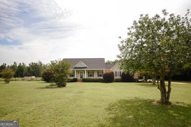 247 Darrell Thompson Rd, Lyons, GA 30436