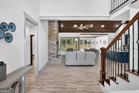 Entry Way - 247 Parks Mill Rd, Buckhead, GA 30625 photo 1 of 8