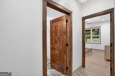 Entry Way - 247 Parks Mill Rd, Buckhead, GA 30625 photo 6 of 8