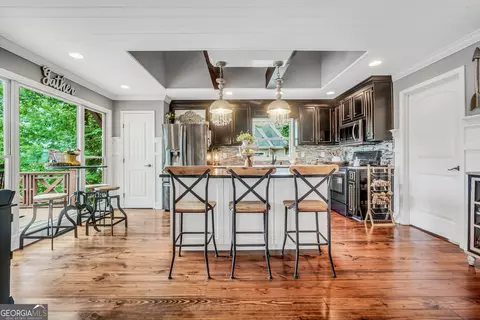 Kitchen - 298 Roberts Point Rd, Jackson, GA 30233 photo 1 of 7