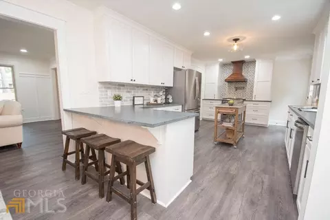 Kitchen - 185 Chimney Spgs, Tyrone, GA 30290 photo 1 of 10