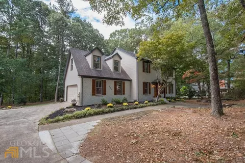 Exterior - 185 Chimney Spgs, Tyrone, GA 30290 photo 4 of 6
