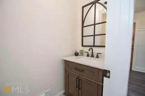 Entry Way - 185 Chimney Spgs, Tyrone, GA 30290 photo 2 of 2