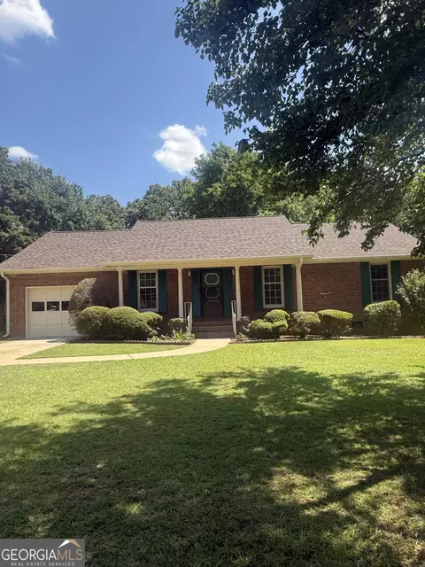 255 Helen Ln, Stockbridge, GA 30281