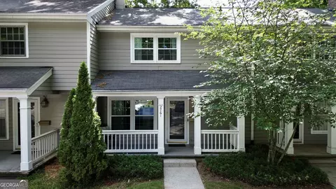 2761 Farmstead Rd SE, Smyrna, GA 30080