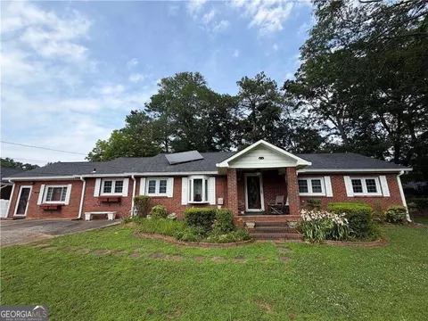 401 Latimore Ave, Buford, GA 30518