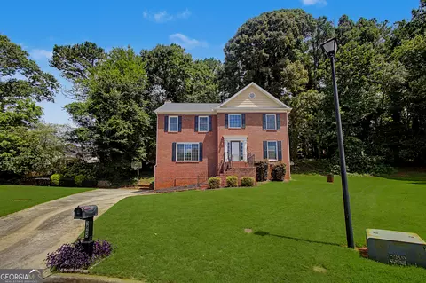 3865 Ryans Run Way SW, Lilburn, GA 30047