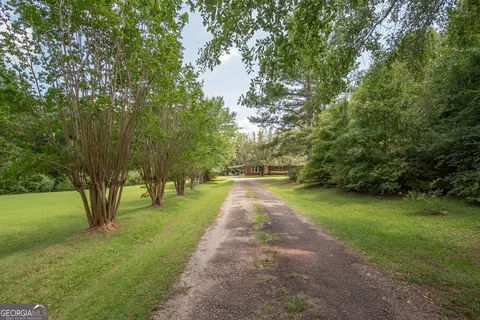 Exterior - 124 Marty Ln, Lagrange, GA 30240 photo 3 of 11