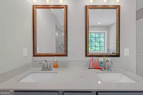 Bath - 4589 Capulet Ct, Forsyth, GA 31029 photo 5 of 8