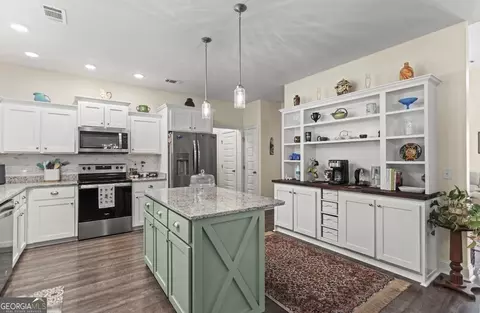 Kitchen - 105 Bluff Oak Dr, Brooklet, GA 30415 photo 2 of 2