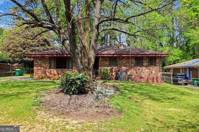 7019 Lakeview Ln, Doraville, GA 30360