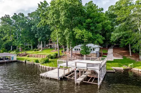 281 Thomas Dr, Eatonton, GA 31024