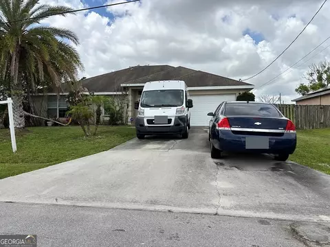 1426 SW San Sebastian Ave, Port Saint Lucie, FL 34953
