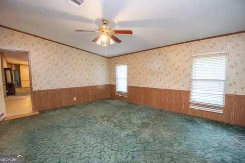 Living - 345 Robert Taylor Rd, Lagrange, GA 30240 photo 9 of 9
