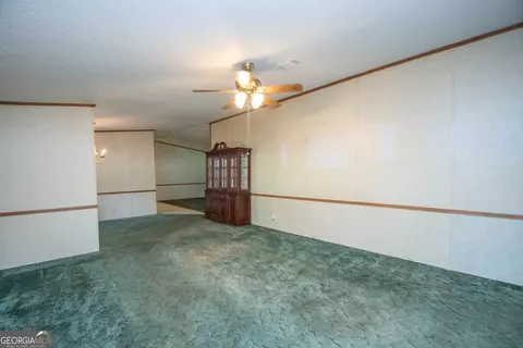 Living - 345 Robert Taylor Rd, Lagrange, GA 30240 photo 1 of 9