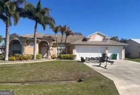 465 SE Inwood Ave, Port Saint Lucie, FL 34984
