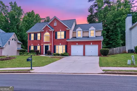 632 Oakview Trl, Stone Mountain, GA 30087