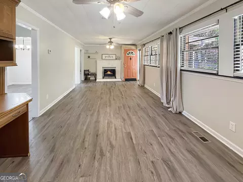Living - 115 Tyus St, Barnesville, GA 30204 photo 1 of 4