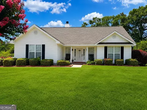 135 Westchester Cir, Dublin, GA 31021