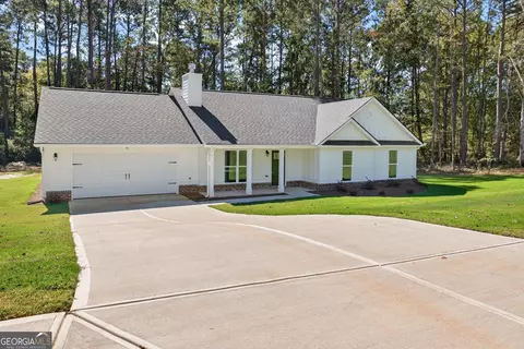 416 Seashell Ct #16, Statham, GA 30666