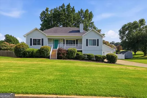 34 Hickory Leaf Ln, Acworth, GA 30101