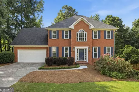 230 Shyrewood Dr, Lawrenceville, GA 30043