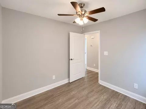 Bedroom - 308 Lamplight Dr, Byron, GA 31008 photo 3 of 4