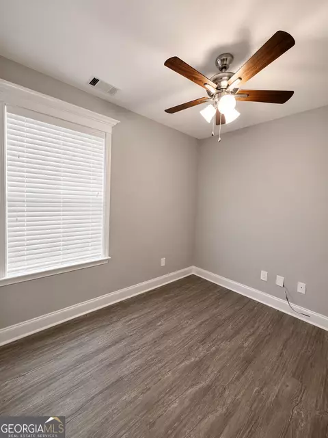 Bedroom - 308 Lamplight Dr, Byron, GA 31008 photo 4 of 4