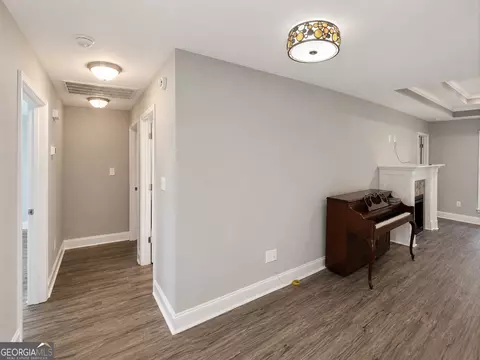 Entry Way - 308 Lamplight Dr, Byron, GA 31008 photo 3 of 5