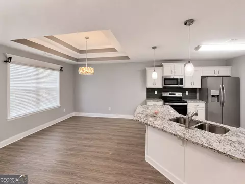 Other - 308 Lamplight Dr, Byron, GA 31008 photo 2 of 11