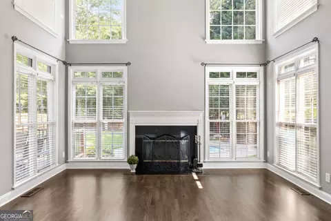 Living - 1010 River Mist Dr, Suwanee, GA 30024 photo 4 of 7